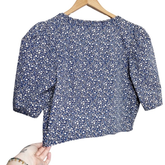 New with Tags Levi's Womens Joella Button-Up Floral Puff Sleeve Crop Blouse - Picture 9 of 16
